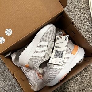NEW 4K baby adidas